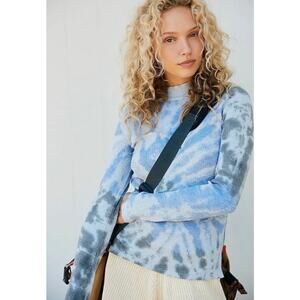 WE THE FREE blue and gray tie dye Swirl ribbed mock neck long sleeve tee S